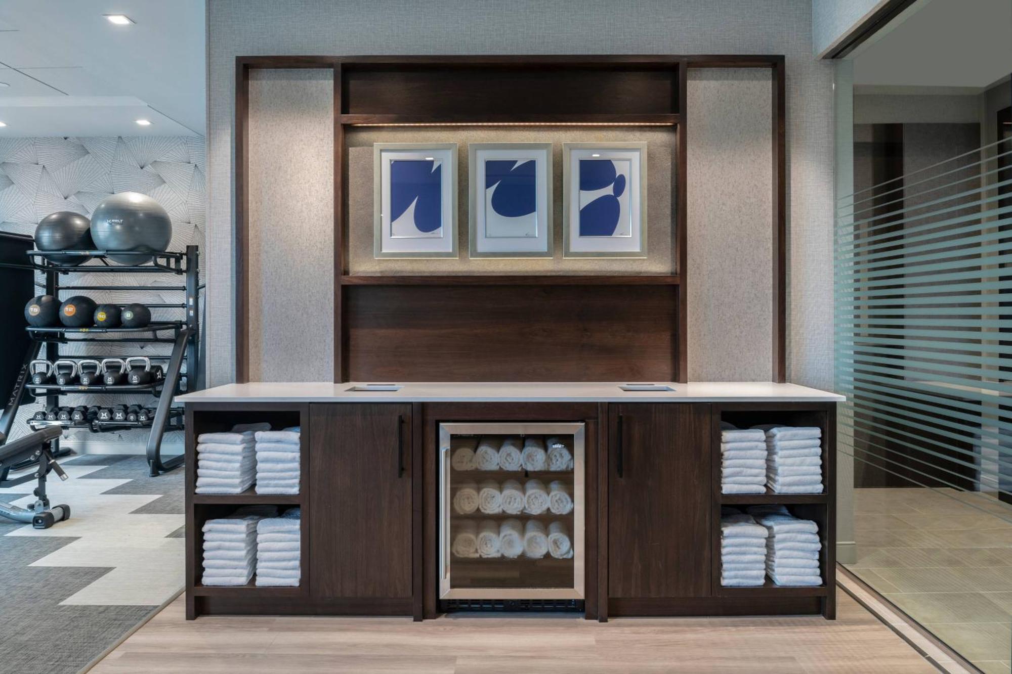 Towneplace Suites By Marriott Boston 메드퍼드 외부 사진