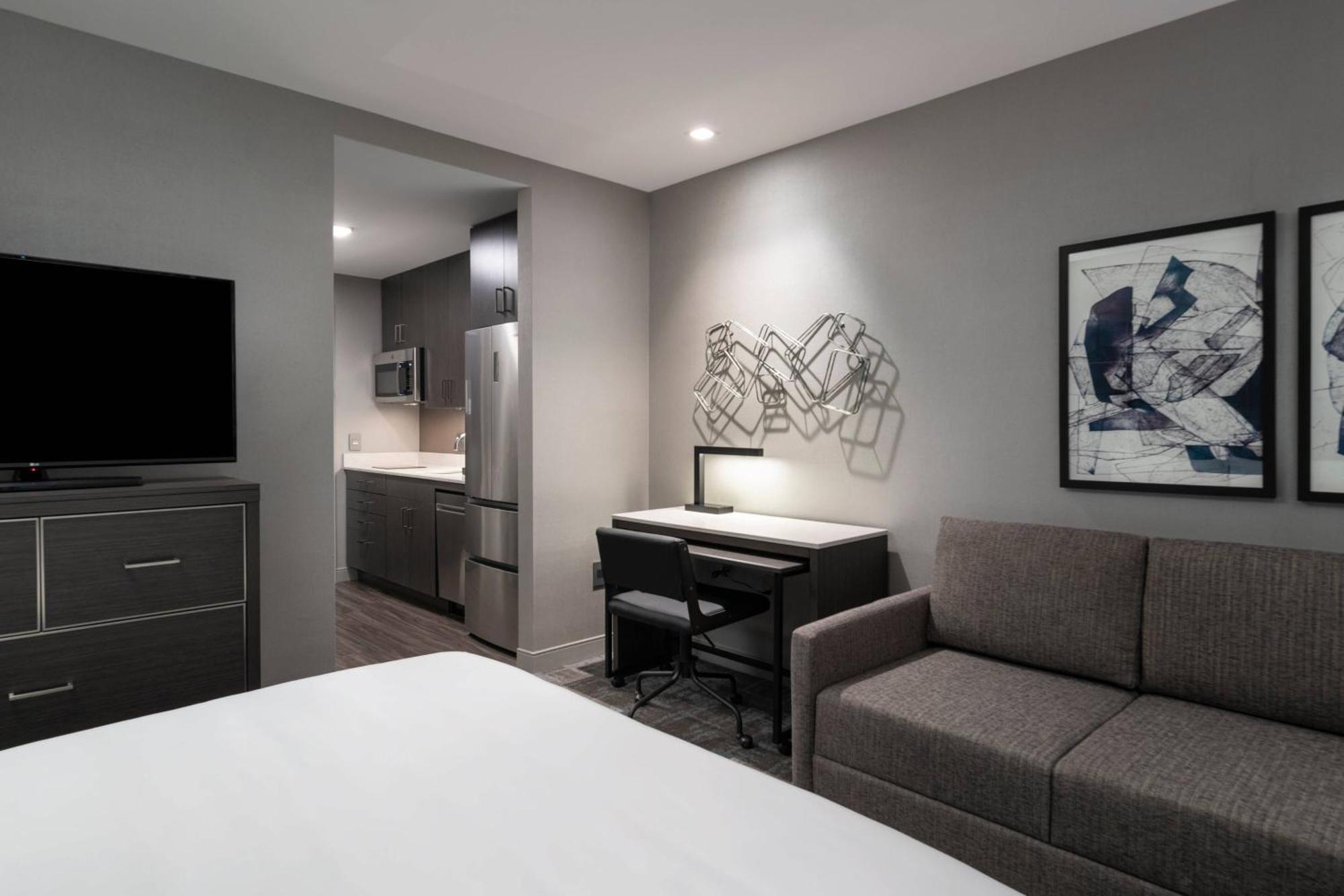 Towneplace Suites By Marriott Boston 메드퍼드 외부 사진